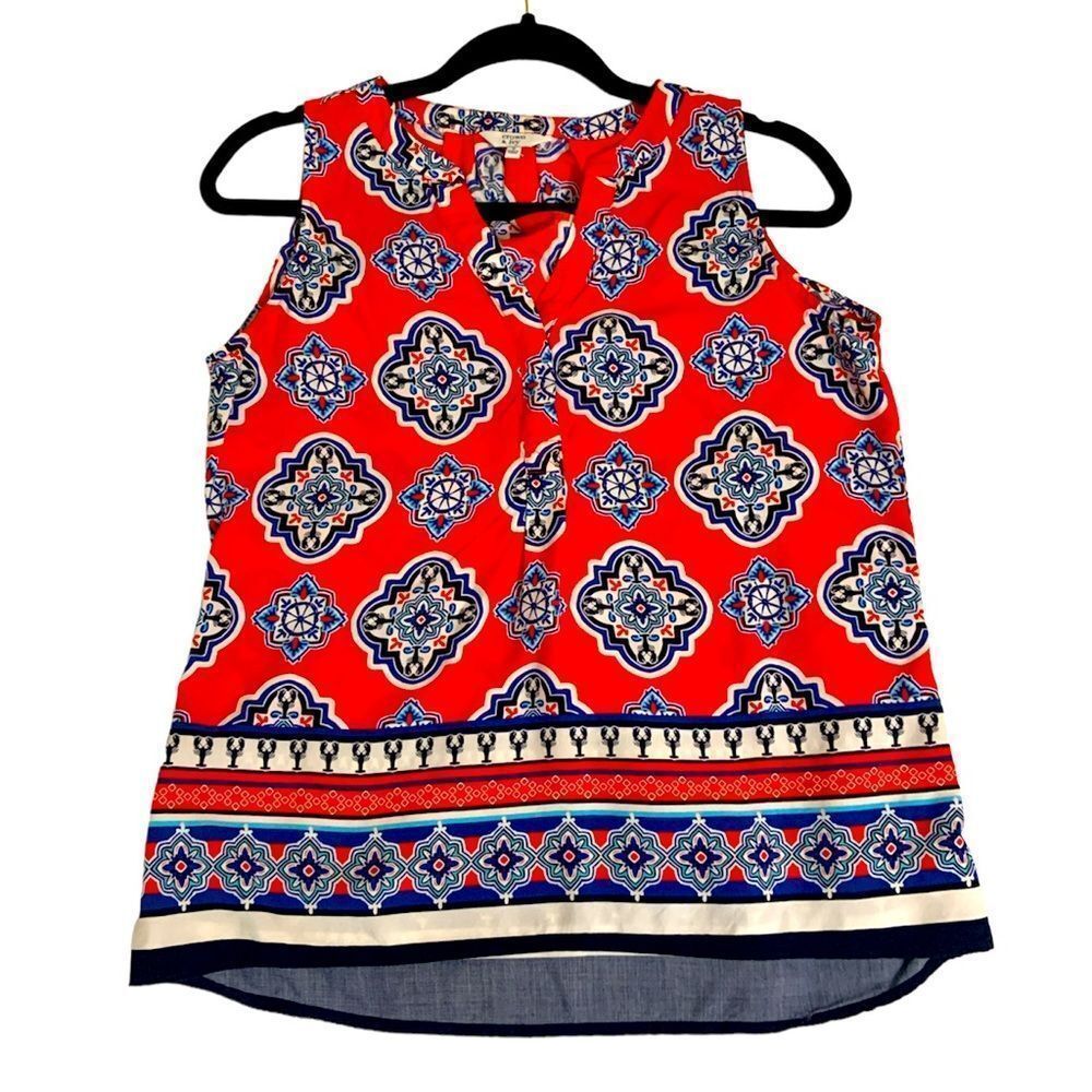CROWN & Ivy Lobster Medallion Print Sleeveless Blouse Size Small